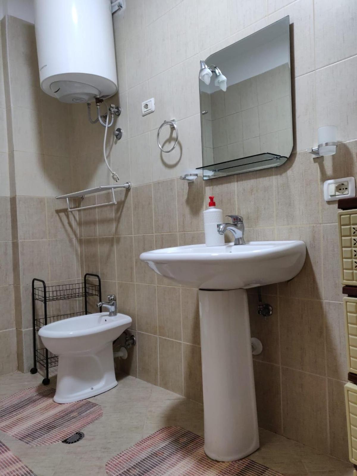 Bevis Apartment Tirana Exteriör bild
